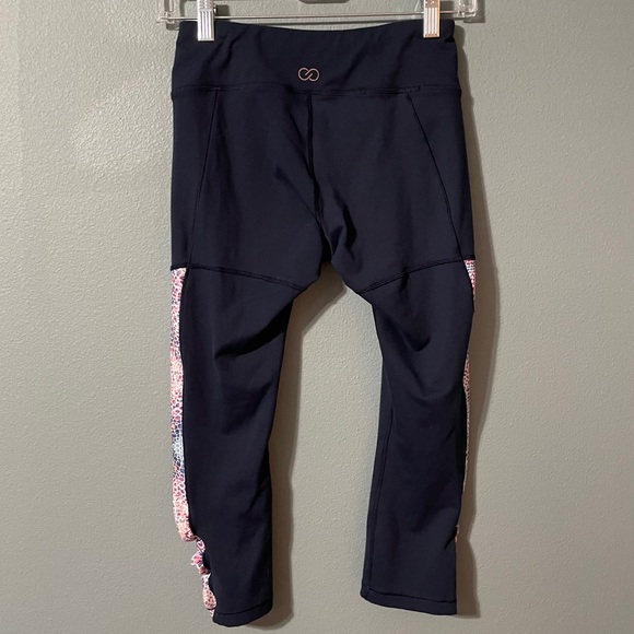 Calia Navy Rainbow Snake Print Cropped Leggings - Picture 5 of 7